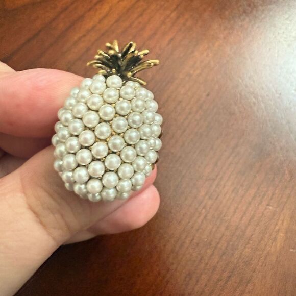 Brand new Gucci ring size 8 comes with box and dustbag - Picture 6 of 16